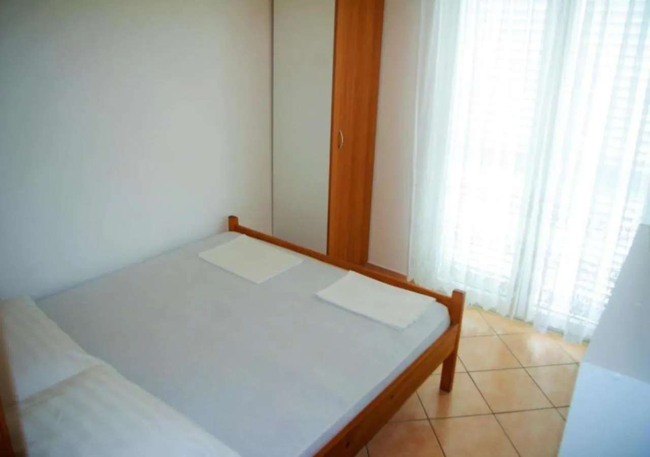 Gama 2 Apartment Vir