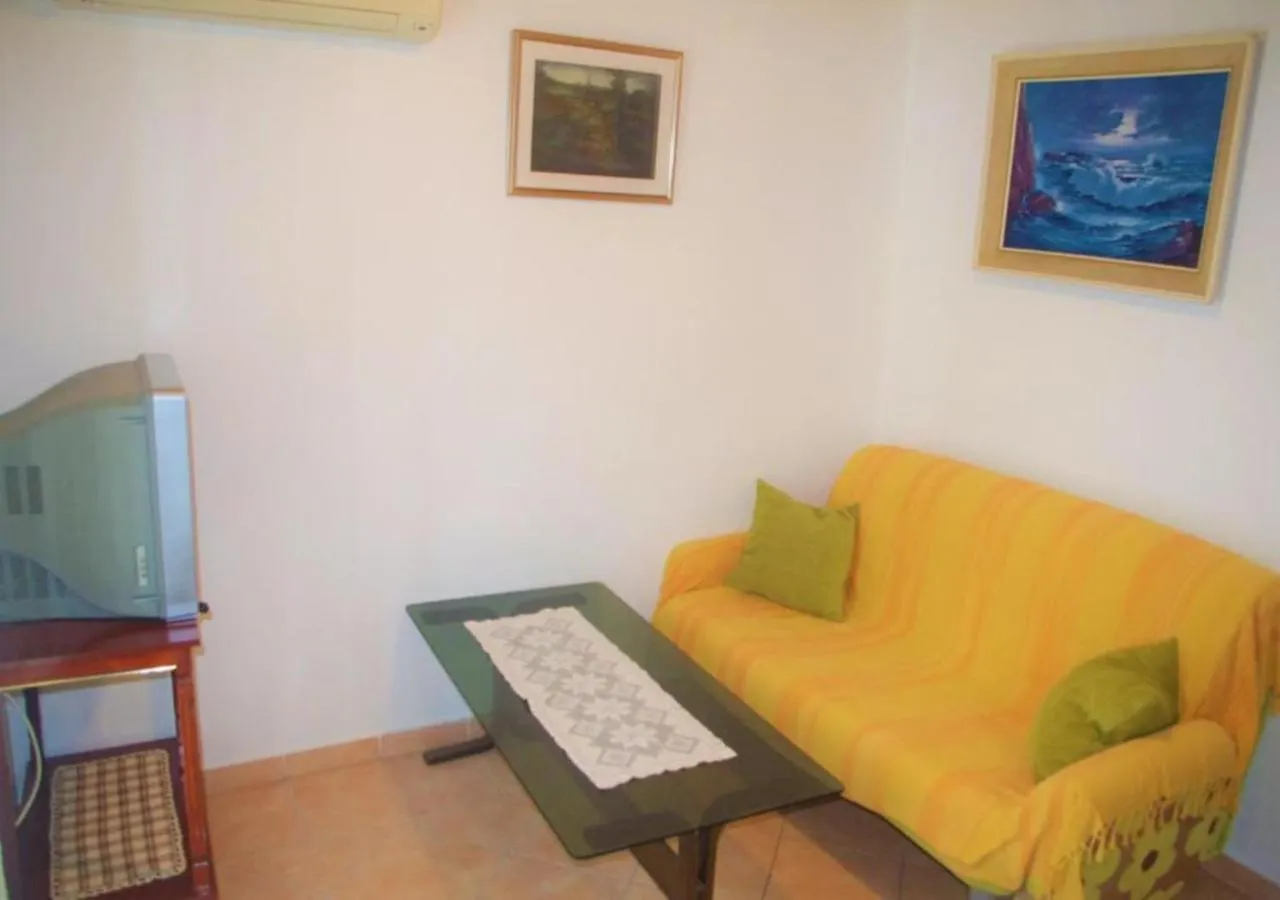 Gama 2 Apartment Vir