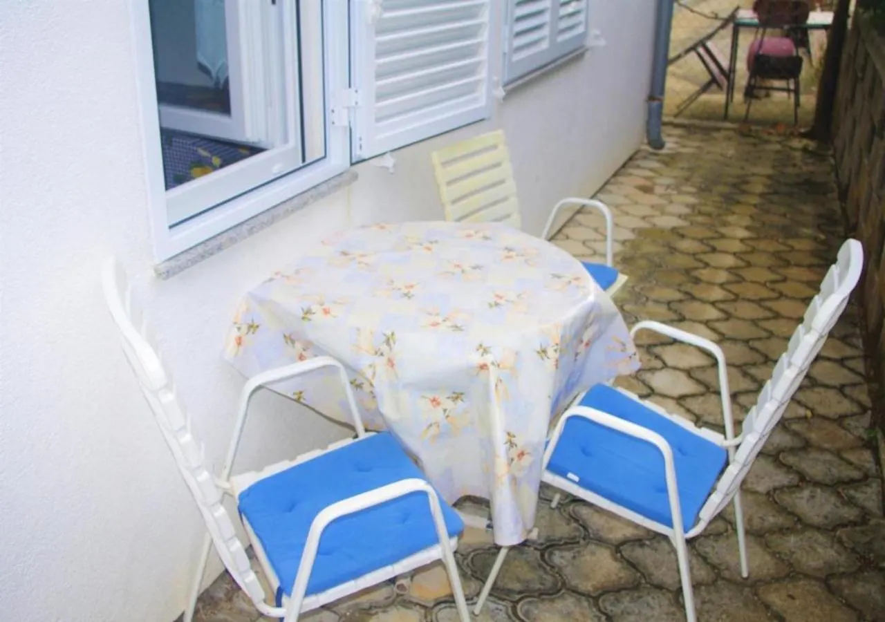 Gama 2 Apartment Vir 0*,  Croatia