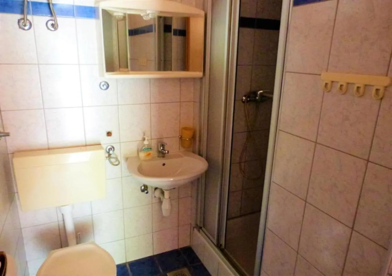 Gama 2 Apartment Vir