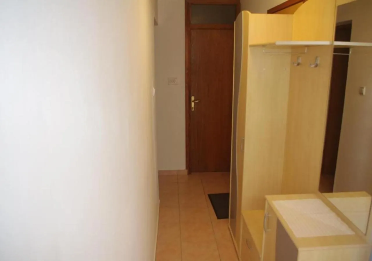 Gama 2 Apartment Vir
